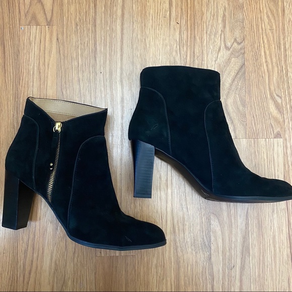 Adrienne Vittadini Black Zipper Heeled Boots - Picture 3 of 5